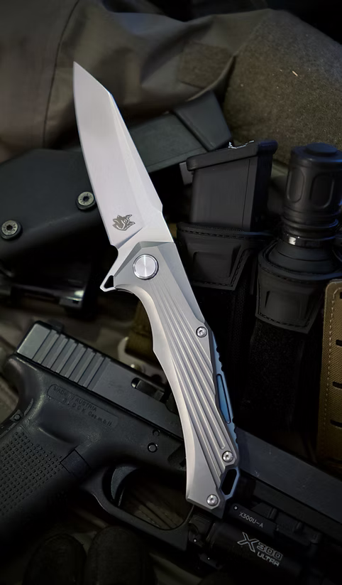 Couteau D2 Maître-chien 